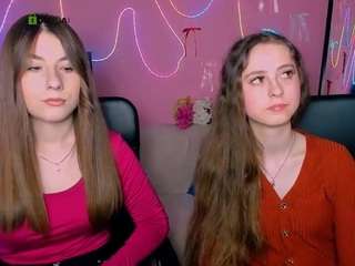 Live webcam model bonnie-crystal on Soda Cams