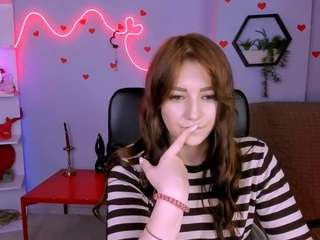 Live webcam model bonnie-crystal on Soda Cams