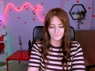 Live webcam model bonnie-crystal on Soda Cams