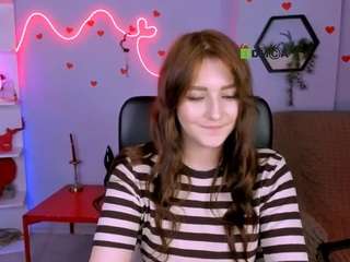 Live webcam model bonnie-crystal on Soda Cams