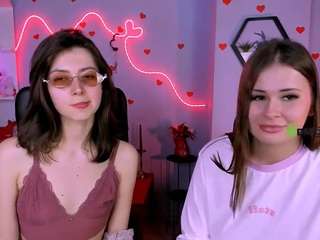 Live webcam model bonnie-crystal on Soda Cams