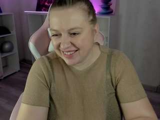 cleo-xotie Live Webcam on CamSoda