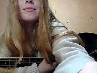 Live webcam model dionnaseegars on Soda Cams