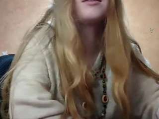 Live webcam model dionnaseegars on Soda Cams