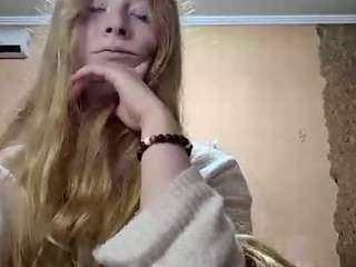 Live webcam model dionnaseegars on Soda Cams