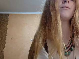 Model ini sedang live sekarang. dionnaseegars