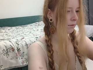 DionnaSeegars live cam preview