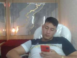 DominantBoy4