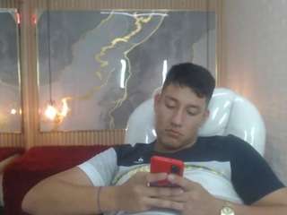 dominantboy4