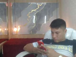 DominantBoy4