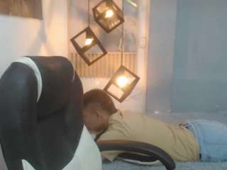 dominantboy4