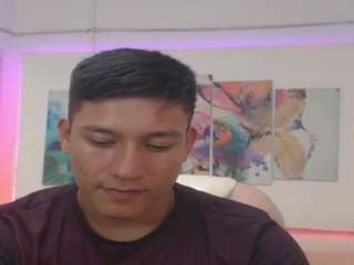 dominantboy4 live webcam show