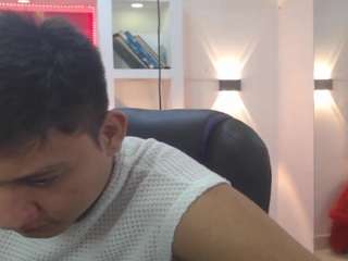 dominantboy4