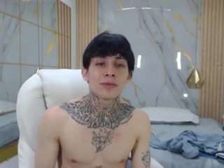 iantwink18 Sex Cam Show