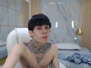 iantwink18 Sex Cam Show