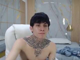 iantwink18 Sex Cam Show