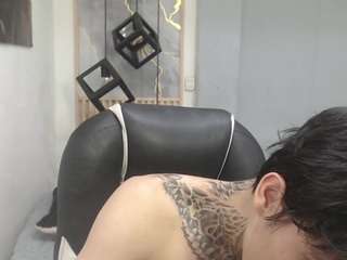 iantwink18 Sex Cam Show