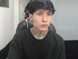 Iantwink18 Cam4 live cam