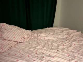 ronnioflynn's CamSoda show and profile