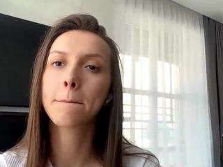 Live webcam model saranjastrebski on Soda Cams