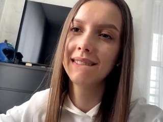 Live webcam model saranjastrebski on Soda Cams