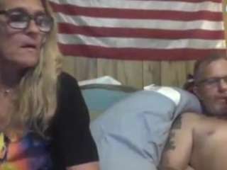 le modèle sheshee007 est en webcam porno dans un show sur le site camsoda, il possède les tags suivants: ass bouncing,average,brown eyes,fingering,flashing,flat chested,full nudity,handjob,orgasm,tattoos