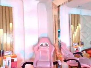 Live webcam model sofynyxs on Soda Cams