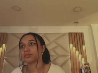 sofynyxs Live Webcam on CamSoda