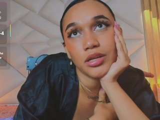 sofynyxs's CamSoda show and profile