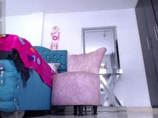 yazminmature Live Webcam on CamSoda