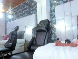 gabbyfoxxga's live room
