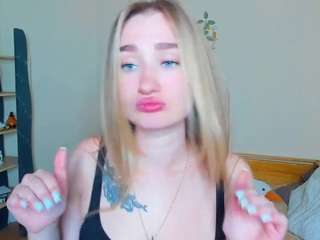 HollyJayson