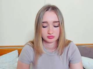 Questo modello è in diretta ora. hollyjayson
