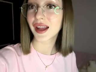 Live webcam model jenniekalkwarf on Soda Cams