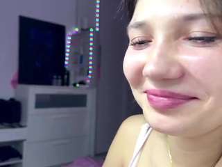 Live webcam model joslynkantner on Soda Cams