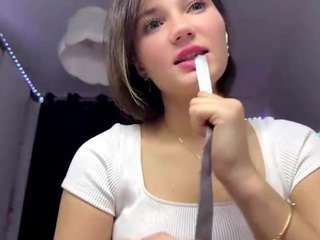 Live webcam model joslynkantner on Soda Cams