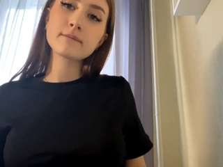 该模特正在直播。 saraihaddow