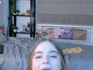 Live webcam model bluntsignal on Soda Cams