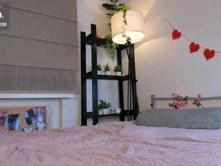 bluntsignal's CamSoda show and profile