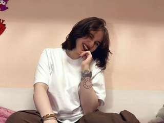 Live webcam model colbyroewe on Soda Cams