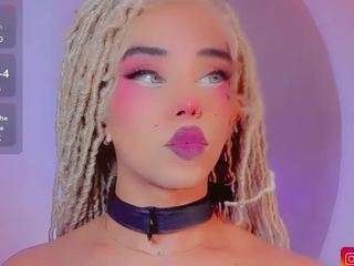 Danniilee's cam show statistics and live stream