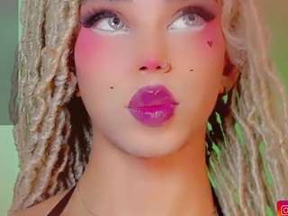 Danniilee's cam show statistics and live stream