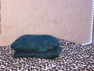 debbinguyn's CamSoda show and profile