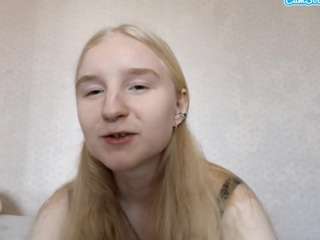 dennyayoub's CamSoda show and profile