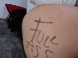 julieta-messy webcam