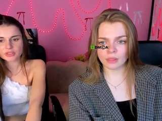 Live webcam model lissa-veils on Soda Cams