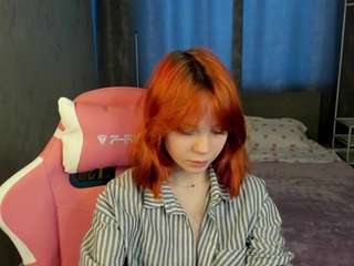 Live webcam model loly-cutt1e on Soda Cams