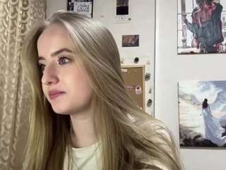 Live webcam model margueritebabeu on Soda Cams