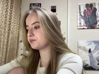 Live webcam model margueritebabeu on Soda Cams