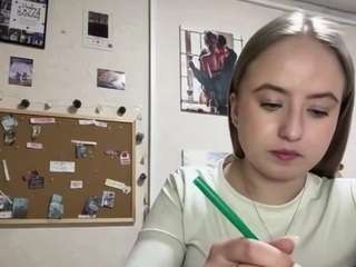 Live webcam model margueritebabeu on Soda Cams